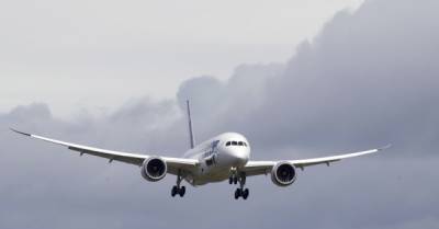 Кабмин планирует освободить внутренние авиаперевозки от налогов