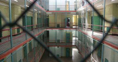 За издевательства над заключенными задержан бывший сотрудник тбилисской тюрьмы