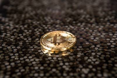 Bitcoin за день вырос на 13% из самых низких за два месяца значений