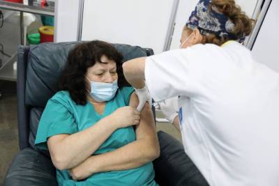 Десятки людей с миокардитом: в Израиле исследуют влияние вакцины Pfizer