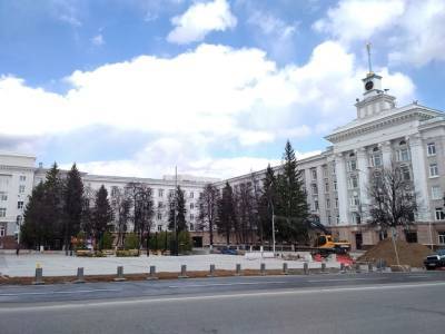 Радий Хабиров показал визуализацию Советской площади в Уфе с колоннадой вокруг будущего памятника Шаймуратову