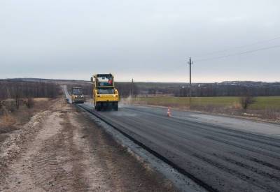 Дорогу в Пронском районе ремонтируют с опережением сроков