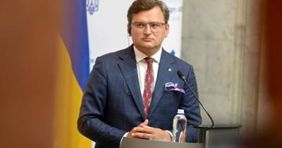 Кулеба предложил Чехии трудоустроить высланных из Москвы дипломатов в Киеве