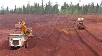 "РУСАЛ" ввел в эксплуатацию новый карьер на руднике в Коми с запасами более 14 млн тонн бокситов