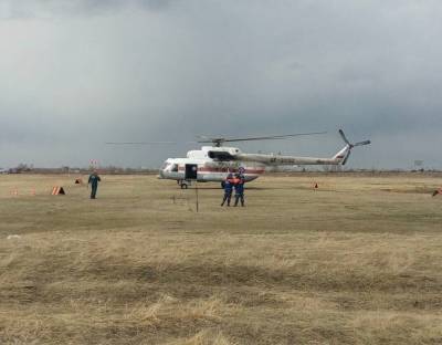 В Курганскую область для борьбы с природными пожарами прибыл вертолет Ми-8