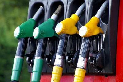 Эксперт Юшков: Запрет экспорта бензина поможет автолюбителям и ударит по топливной отрасли