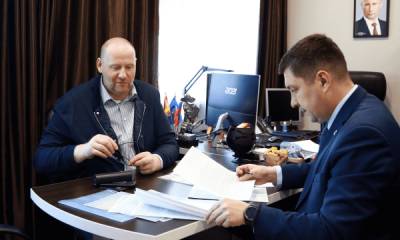 Хоккеист из Челябинска выполнил просьбу Текслера перед выборами
