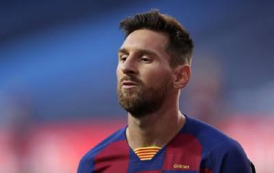 "Барселона" попробует удержать Месси урезанной зарплатой