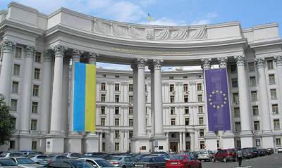 Украина вышлет дипломата РФ по принципу взаимности