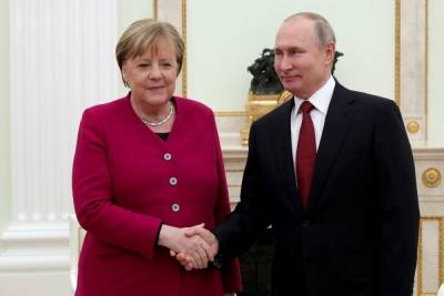 Меркель назвала условие закупки российской вакцины для Германии