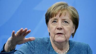 Меркель оценила возможность закупки вакцины «Спутник V»