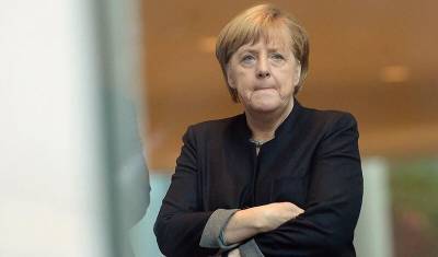 Ангела Меркель допустила закупку Германией вакцины "Спутник V"