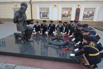 12 полицейских в Смоленске поклялись служить народу и Отечеству