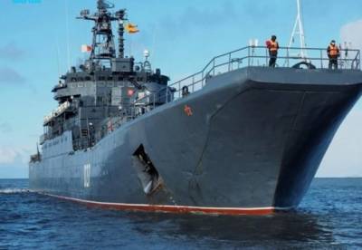 Россия оставила в Черном море два десантных корабля Северного флота
