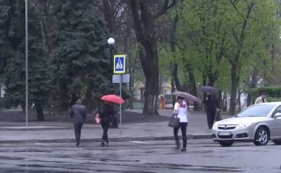 Сильні морози і знову сипатиме сніг: синоптик Діденко попередила про погіршення погоди у вівторок