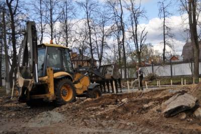 Первый этап реконструкции близится к завершению в парке Степанова в Серпухове