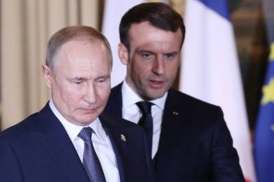 Путин и Макрон обсудили по телефону внутриукраинский конфликт