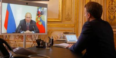 Путин и Макрон обсудили Украину по телефону