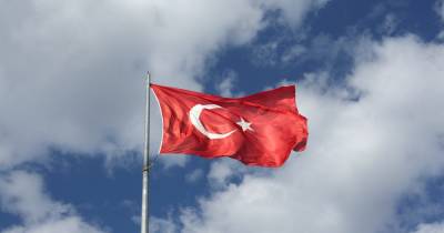 Турция вводит жесткий карантин