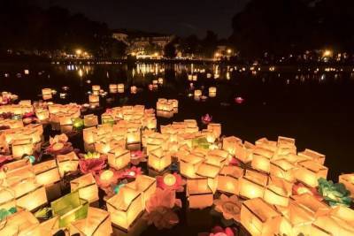 В мае петербуржцев ожидает Фестиваль водных фонариков