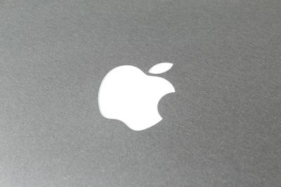 Apple выпустила macOS 11.3 с крупным обновлением безопасности и мира