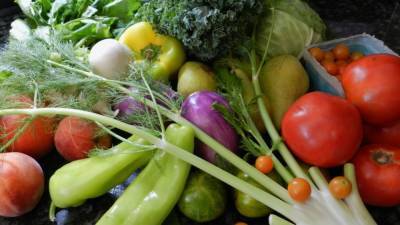Диетолог Мухина рассказала о пользе овощей при компульсивном переедании