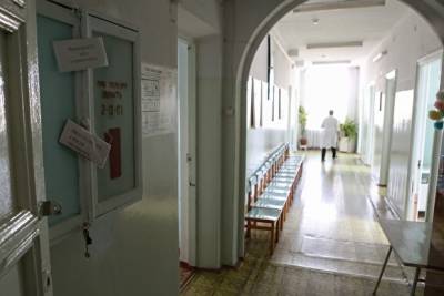 В Москве из больницы, где пьяные медсестры желали смерти бабушке, уволили главврача