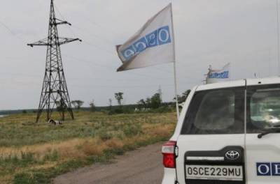 Боевики опять не пропустили наблюдателей ОБСЕ через блокпост в Оленевке