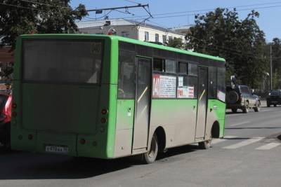 В Кургане уменьшилось количество автобусов на маршрутах