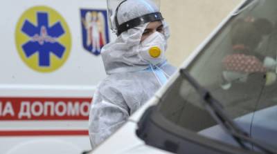За минувшие сутки коронавирус в Украине обнаружили у 7915 человек