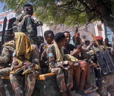 Подписание президентом закона о продлении своего мандата вызвало гражданскую войну в Сомали
