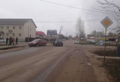 В Тверской области 20-летний водитель «Лады» спровоцировал ДТП с пострадавшим
