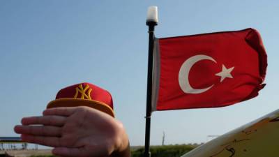 Турция закрывается на две недели: локдаун для всех кроме туристов