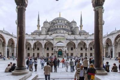 Действие локдауна в Турции не будет распространяться на туристов