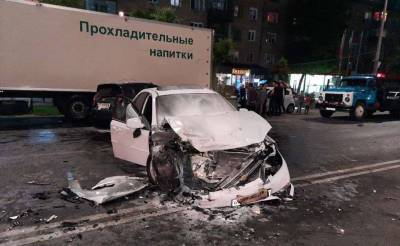 В Ташкенте произошло крупное ДТП с участием двух грузовиков и двух легковых авто