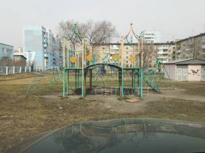 «Орудие пыток Средневековья»: кемеровчанин пожаловался на опасную детскую площадку