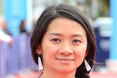 СМИ заметили, что в Китае удаляют сообщения о получении Хлоей Чжао Оскара