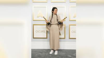 Китайским СМИ запретили сообщать о вручении "Оскара" Хлое Чжао