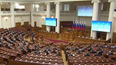 Путин принимает участие в заседании Совета законодателей