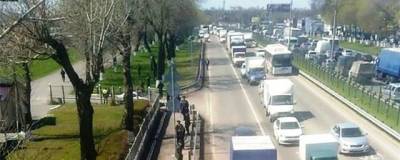 Ростов из-за оцепления рынков сковали многокилометровые пробки