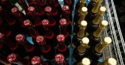 Власти Калининградской области рассказали, будут ли ограничивать продажу алкоголя на майские праздники
