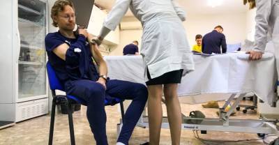 Карпин и футболисты "Ростова" сделали прививки от коронавируса