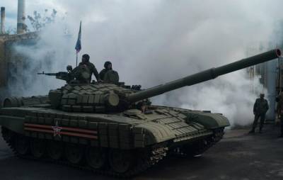 Россия продолжает держать в боевой готовности группировку на Донбассе, - разведка
