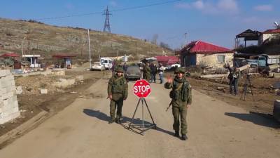 Грузовик с российскими миротворцами подорвался на мине в Карабахе