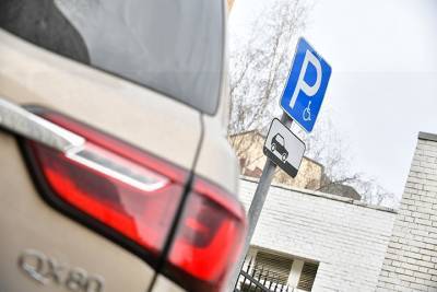 Дептранс Москвы рассказал об удобстве корпоративного парковочного счета