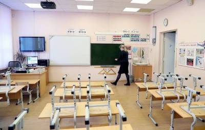 Школьники России выйдут на каникулы в майские праздники