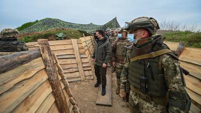 Зеленский проверил боеготовность ВСУ у границы с Крымом