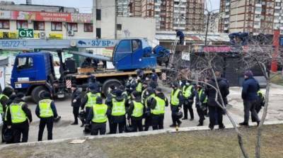Во время демонтажа МАФов в Киеве задержали 14 человек