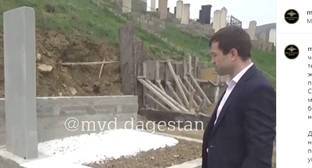 Полиция Дагестана объявила о розыске матери найденного на кладбище мертвого младенца