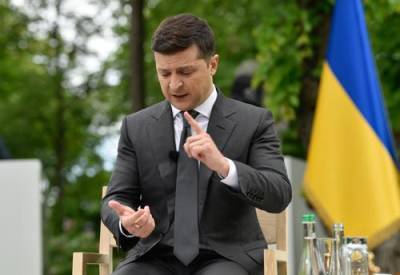 Зеленский призвал обновить формат переговоров по ситуации в Донбассе